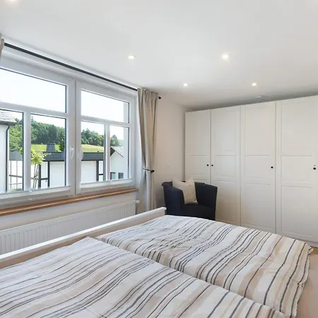 Feldmann Auf Der Mauer Schmallenberg